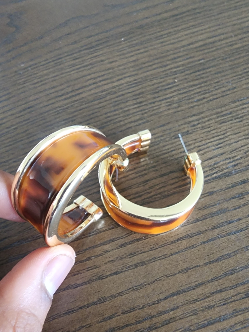 Gold-Tone Tortoiseshell Hoop Earrings - Women Jewelry